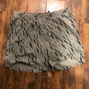 Outdoor voices men’s running shorts